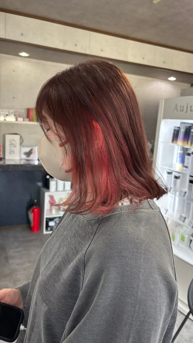 ミディアム ショートボブ ボブ ハイライト 髪質改善 レイヤーカット REVE 美容室のヘアスタイル
