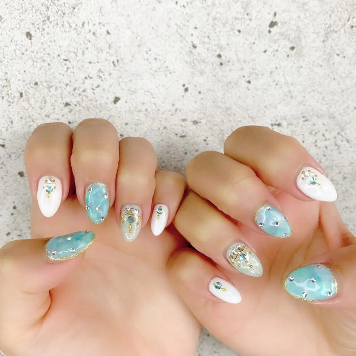 セミロング ネイル アートネイル グリーン 大理石ネイル(マーブル) ストーンネイル ホワイト Salon Ｋのネイルデザイン