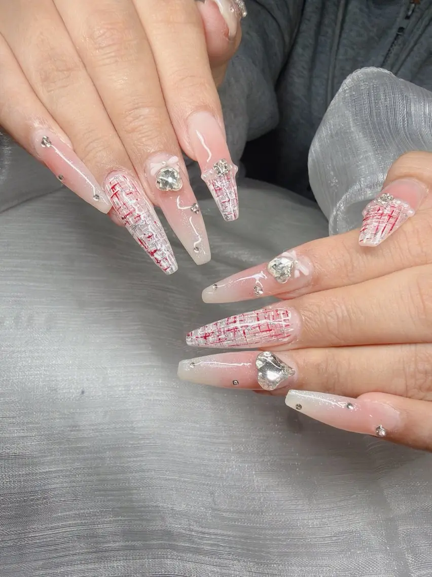 ネイル ハンドネイル Lee Nailsのネイルデザイン