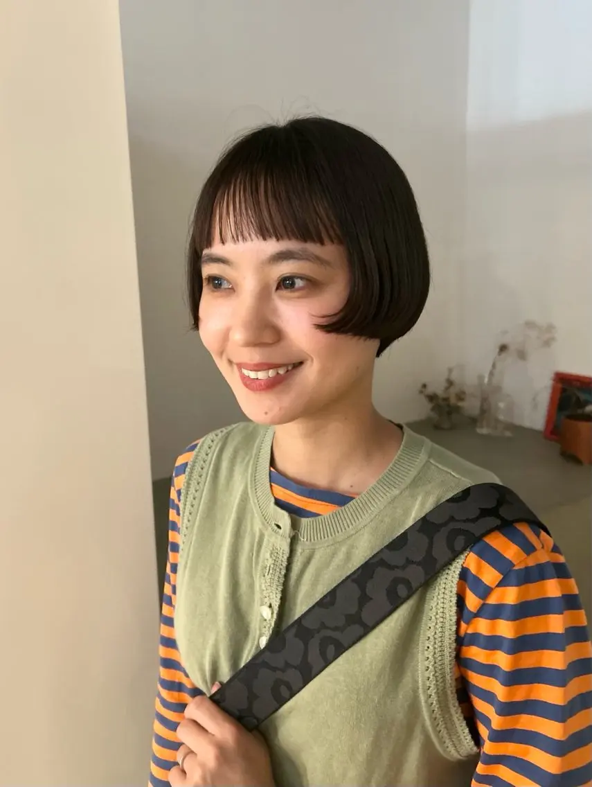 ショート オン眉 ショートヘア chico .のヘアスタイル