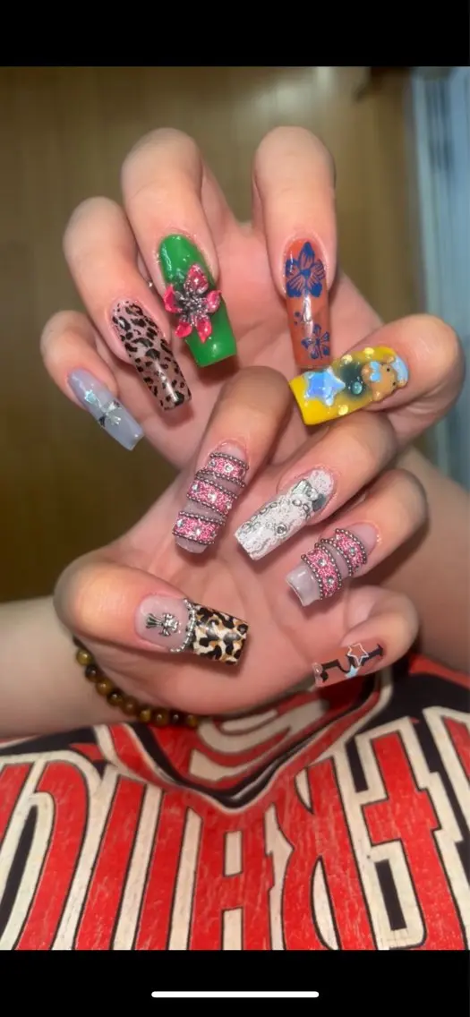ネイル ハンドネイル ˖ ࣪⊹GRACE モモ✩⡱のネイルデザイン