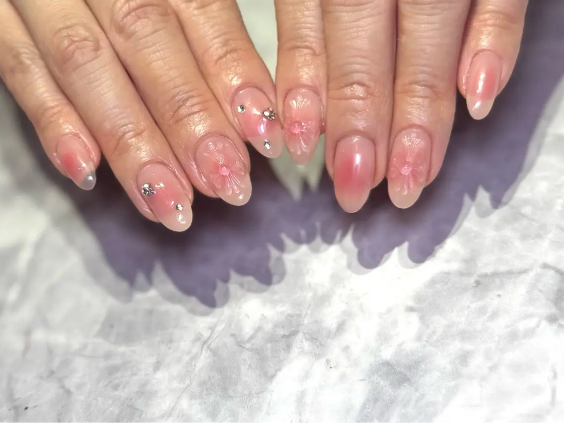 ネイル チークネイル ハンドネイル Mnailsalon フィルイン対応サロンのネイルデザイン