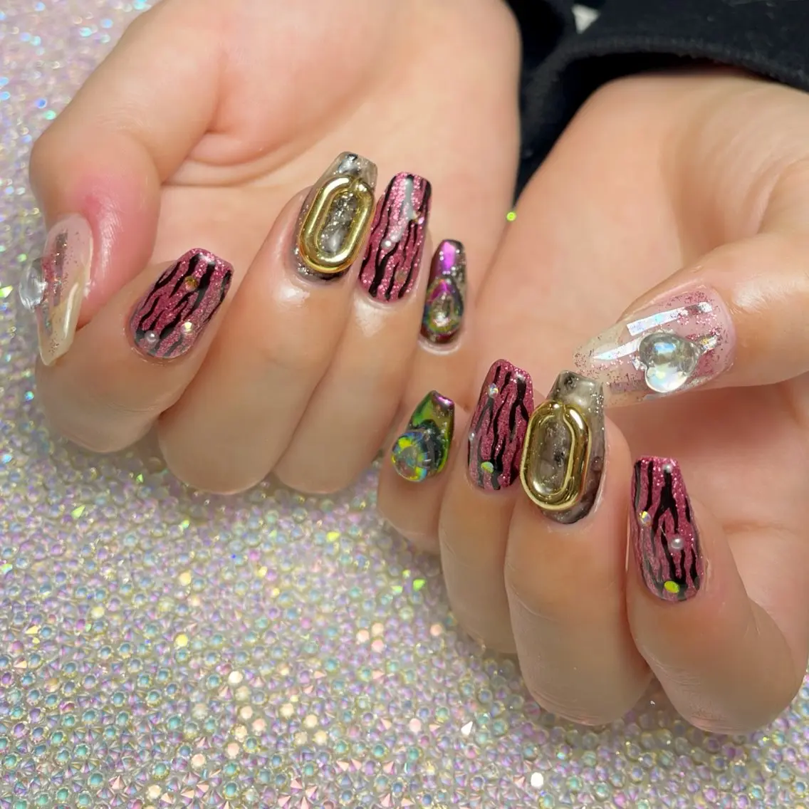 ネイル アートネイル フットネイル ジェルネイル キラキラネイル 韓国ネイル Y nail なんば堀江店のネイルデザイン