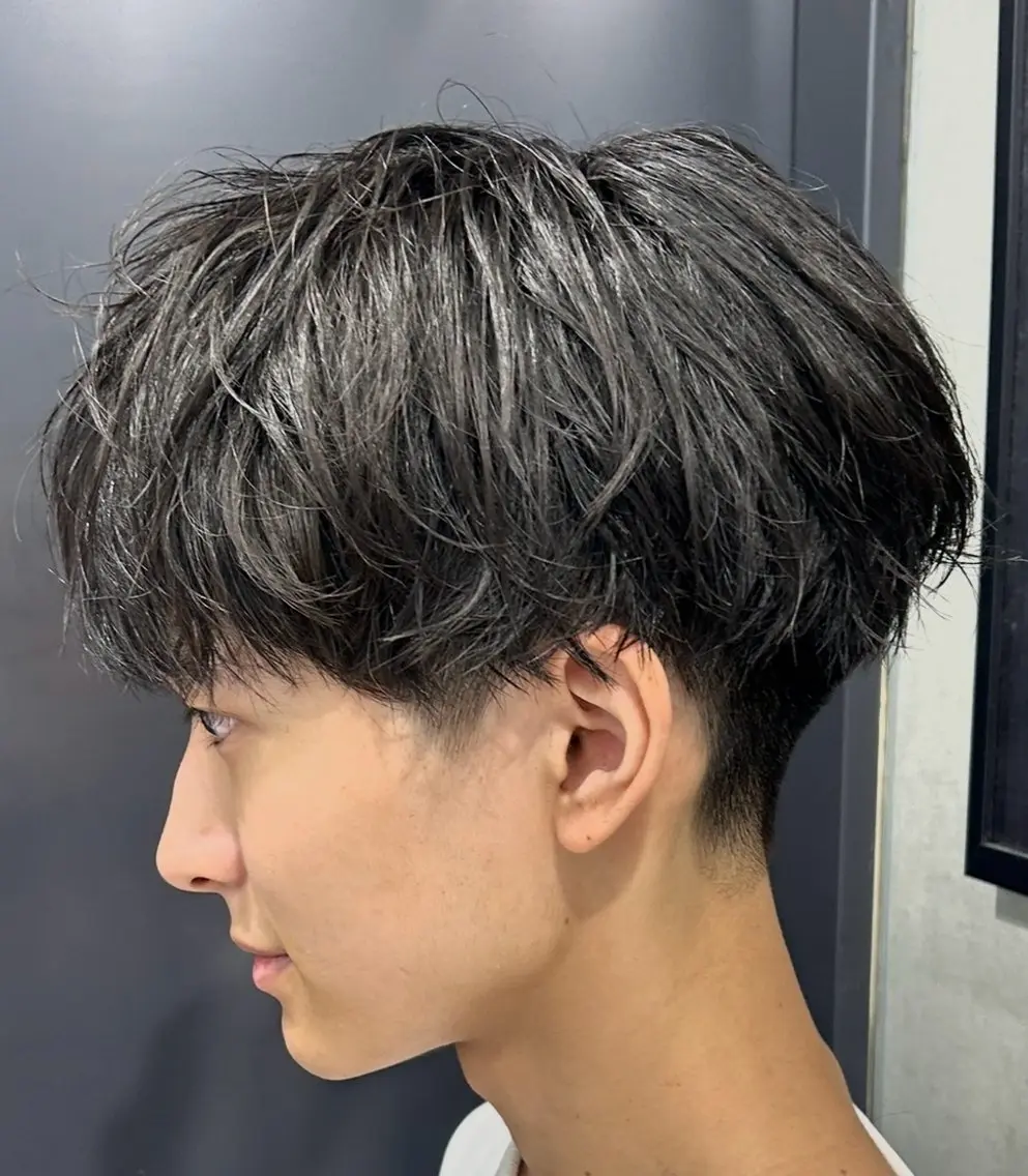 ショート パーマ メンズ 岩城 滉成のヘアスタイル