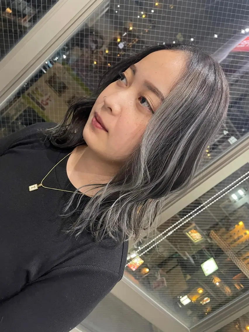 ミディアム カラー バレイヤージュ ラベンダーカラー シルバー レイヤーカット ヘアカラー 髪質改善/ブリーチ /ユウキ🫧🌸のヘアスタイル