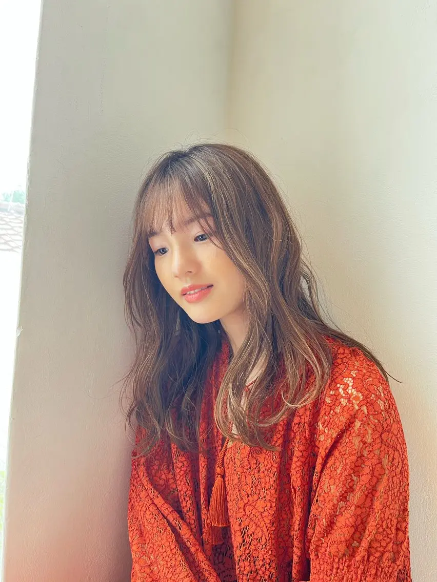 ロング 迫田 ゆりのヘアスタイル