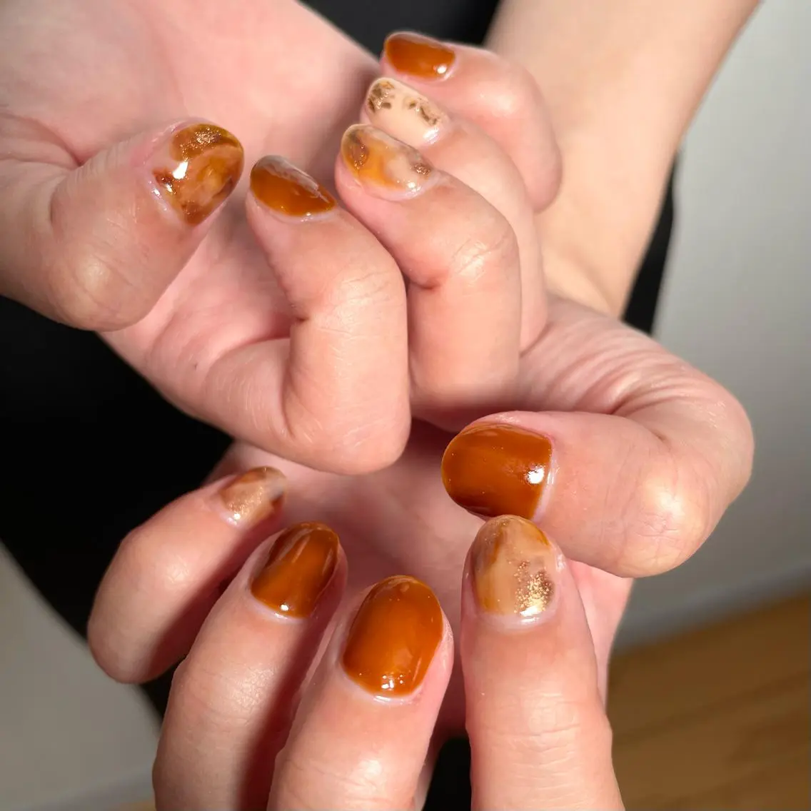 ネイル べっ甲ネイル ハンドネイル Nail ヌシん家 AKANEのネイルデザイン