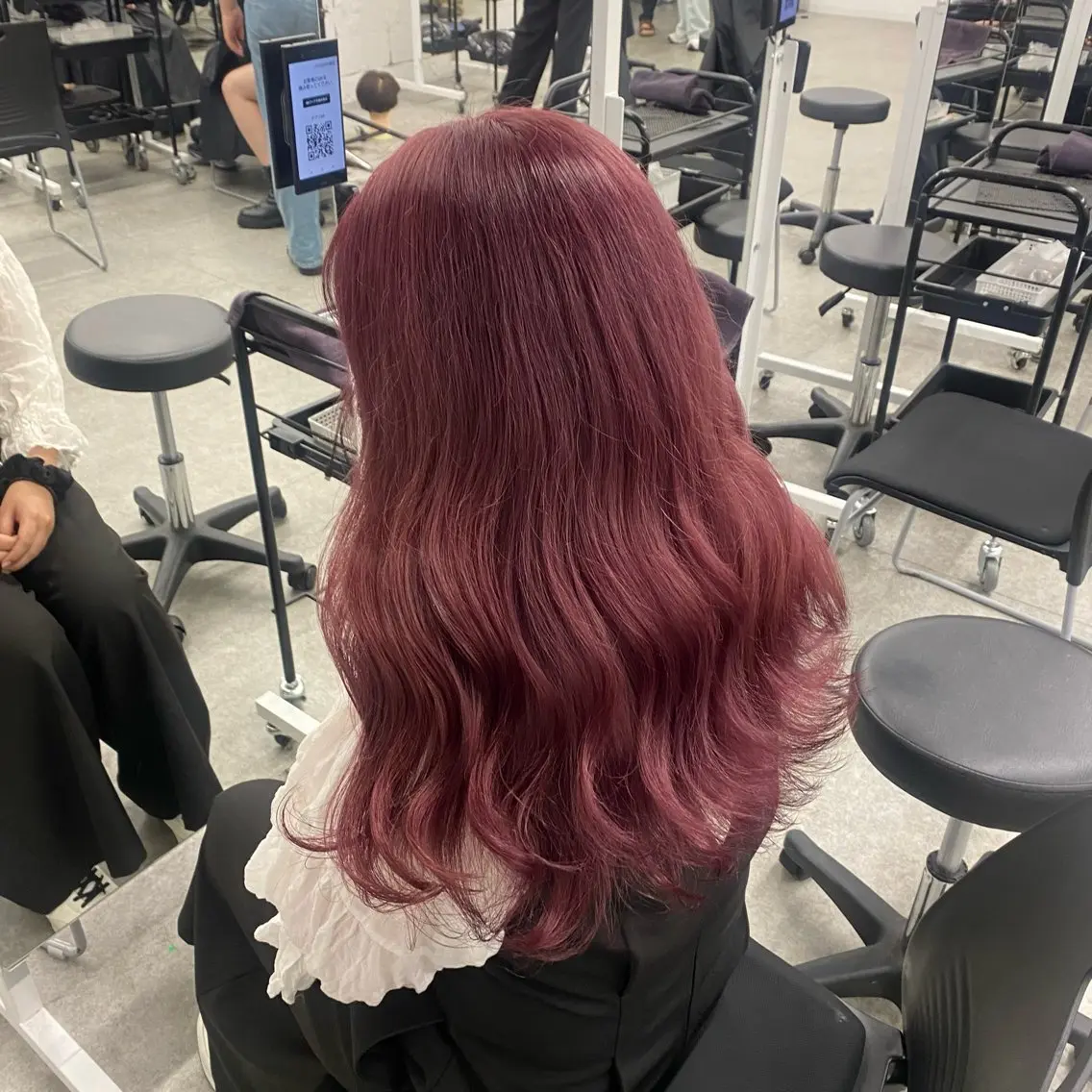 ロング ヘアカラー ヘアセット ♥️韓国風透明感 暖色misa♥️のヘアスタイル