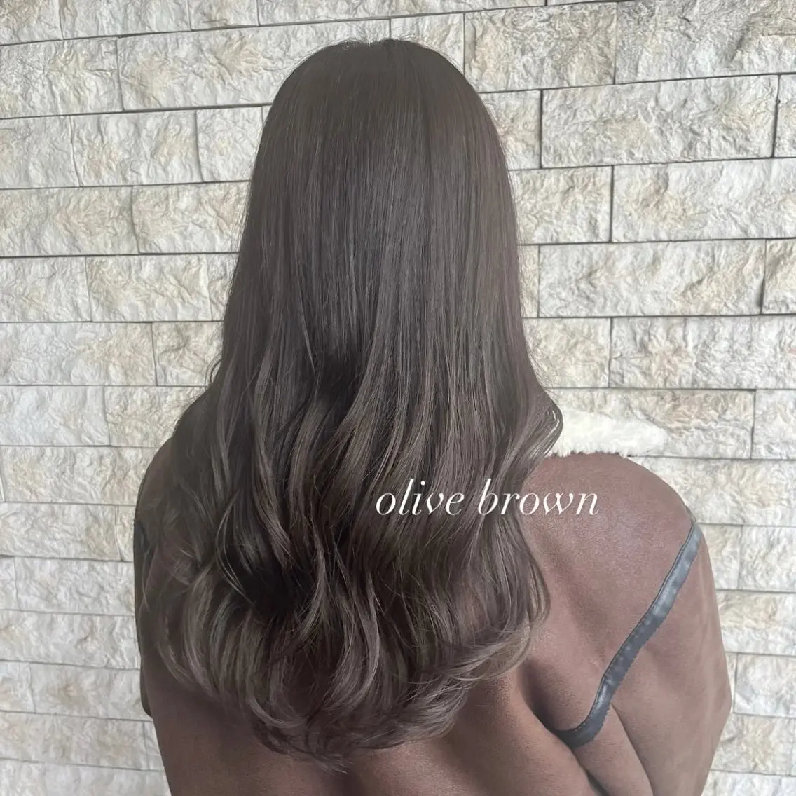 ロング カラー オリーブカラー カット ヘアカラー トリートメント 透明感カラー／ 艶感カラー／RAMUのヘアスタイル