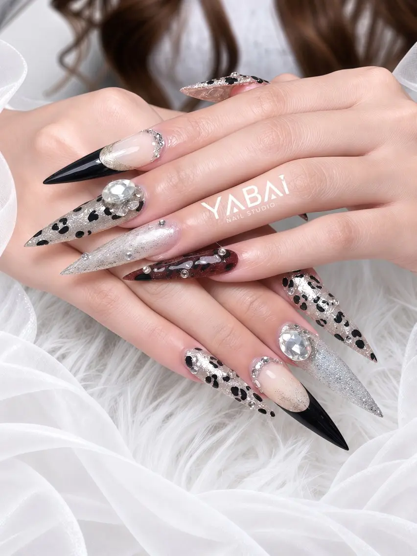 ネイル ボルドー ゴージャス ハート ラメ(グリッター) ロングネイル YABAI NailStudioのネイルデザイン
