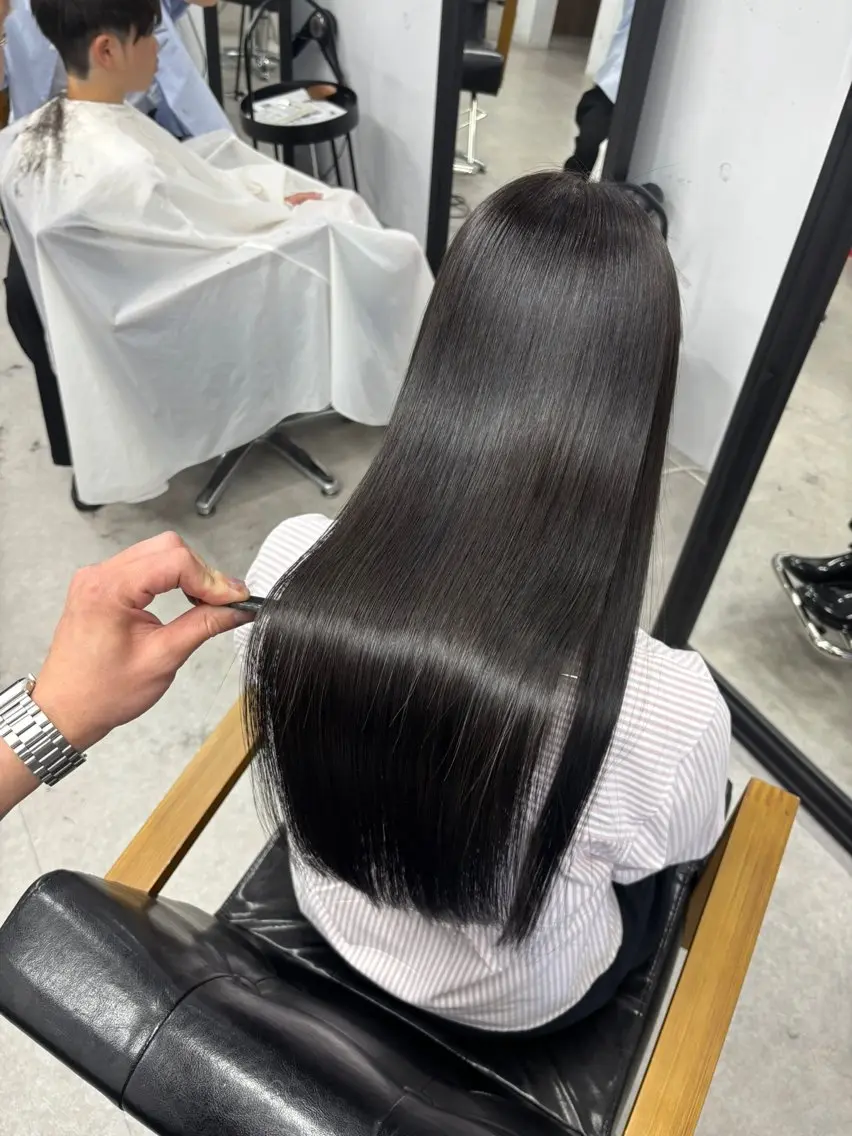 ロング 髪質改善 縮毛矯正 トリートメント マツダ レンのヘアスタイル