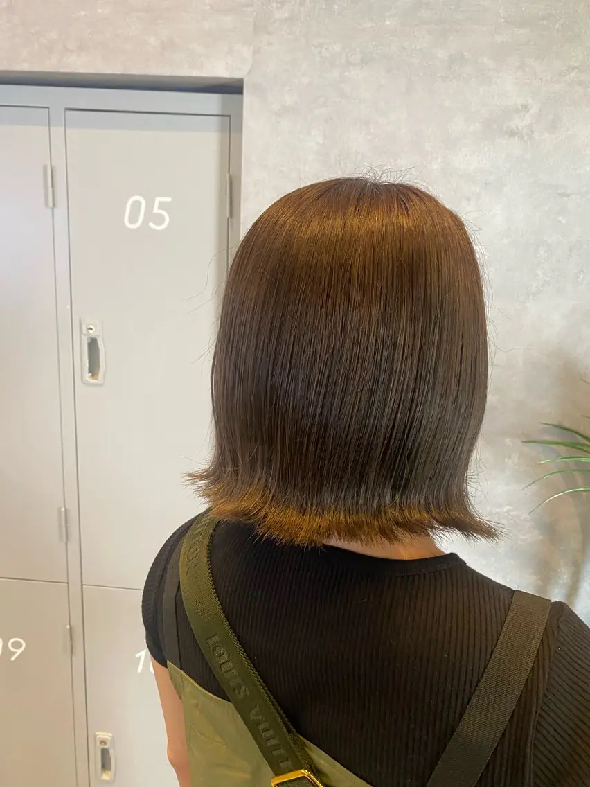 ミディアム カラー ベージュカラー オリーブベージュ 一ノ谷 優妃のヘアスタイル