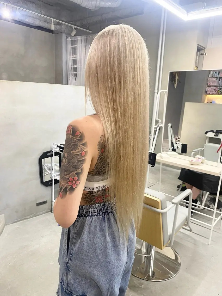 ロング カラー ヘアカラー 前橋 姫奈のヘアスタイル
