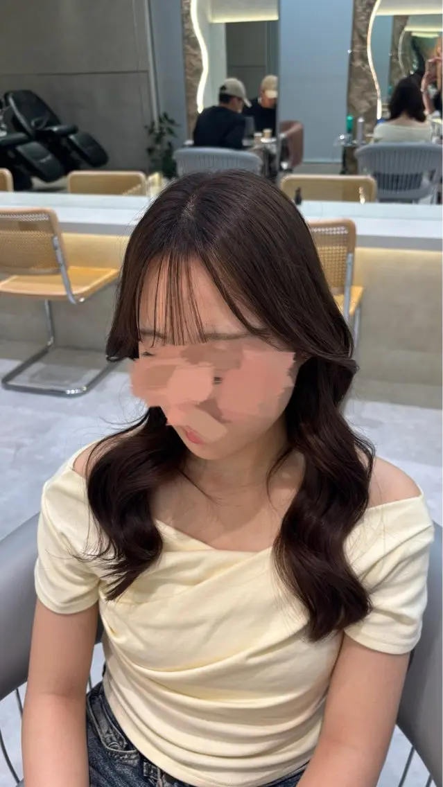 カラー ヘアカラー トリートメント 富永 愛梨のヘアスタイル
