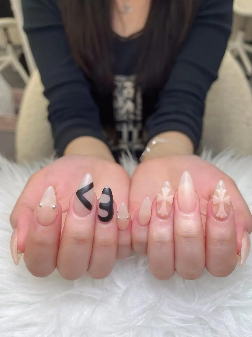 ネイル フレンチネイル ジェルネイル ガーリー 韓国ネイル ロングネイル ハンドネイル NieNail Nezukoのネイルデザイン