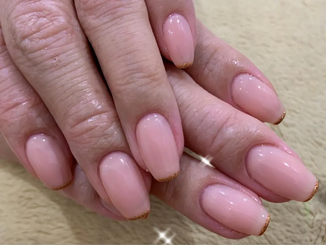 ネイル ラメ(グリッター) ハンドネイル 中川 愛理のネイルデザイン