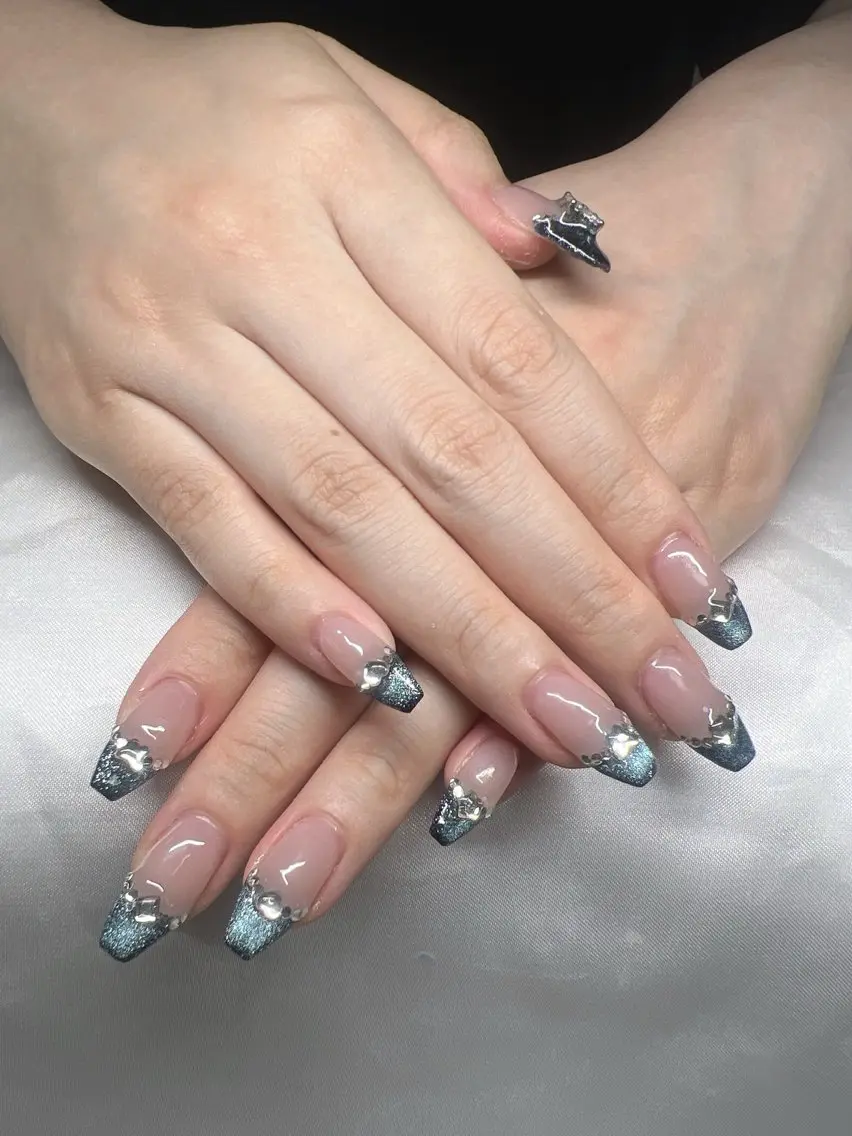 ネイル 長さ出し グラデーション キラキラネイル マグネットネイル ニュアンスネイル Lee Nails チップ長さだし専門店のネイルデザイン