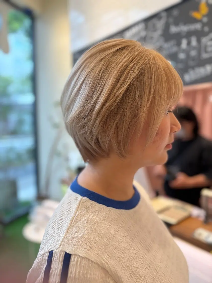 ショート カット ヘアカラー トリートメント 韓国風レイヤーカット 🇰🇷❕モカのヘアスタイル