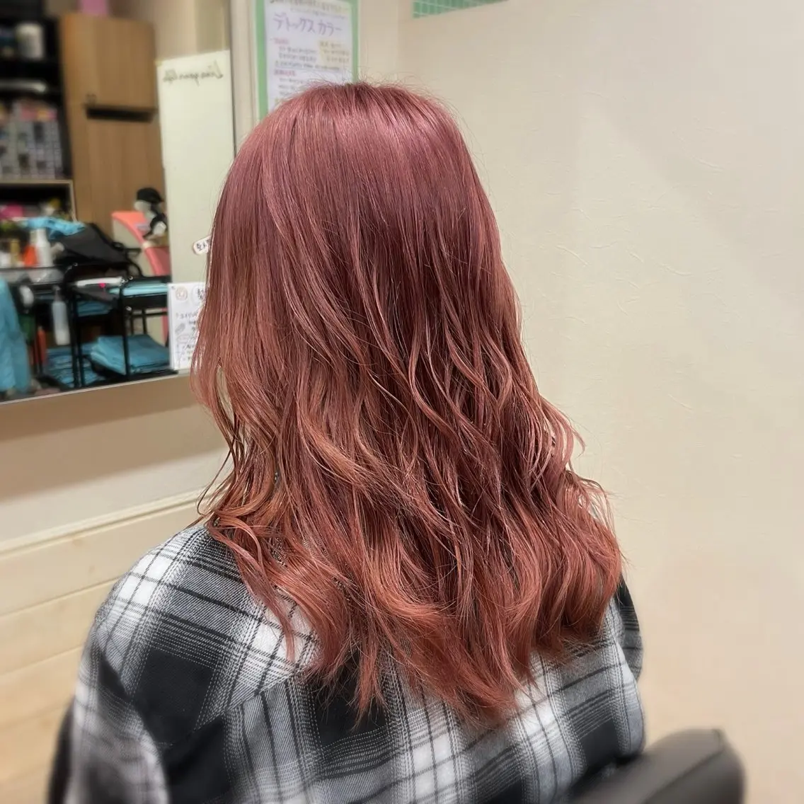 ロング カラー ベージュカラー ブリーチ ピンクカラー ピンクベージュ ヘアカラー トリートメント 森山 雄太のヘアスタイル