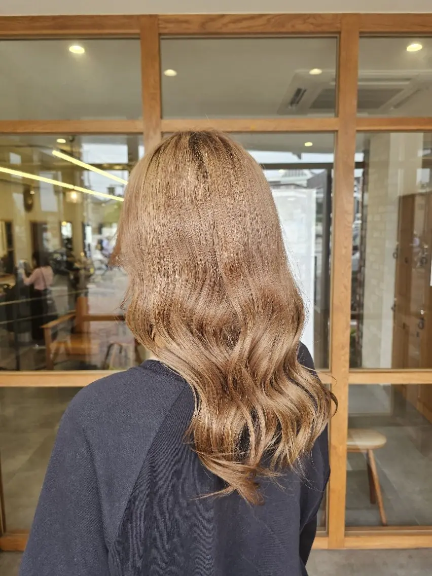 ロング カラー きただ あみのヘアスタイル