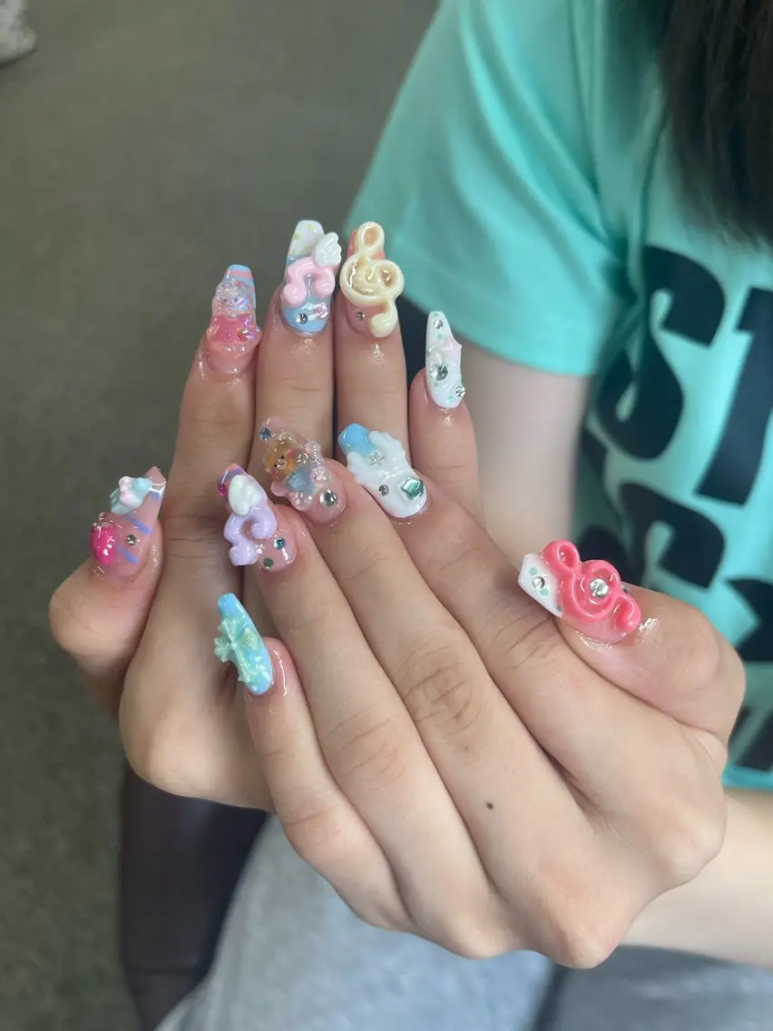 ネイル ハンドネイル NiJi Nailsのネイルデザイン