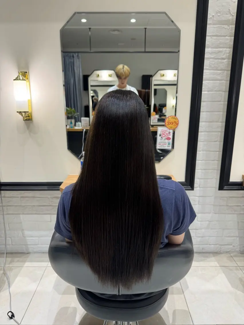 ロング 縮毛矯正 伊志嶺 竜季のヘアスタイル