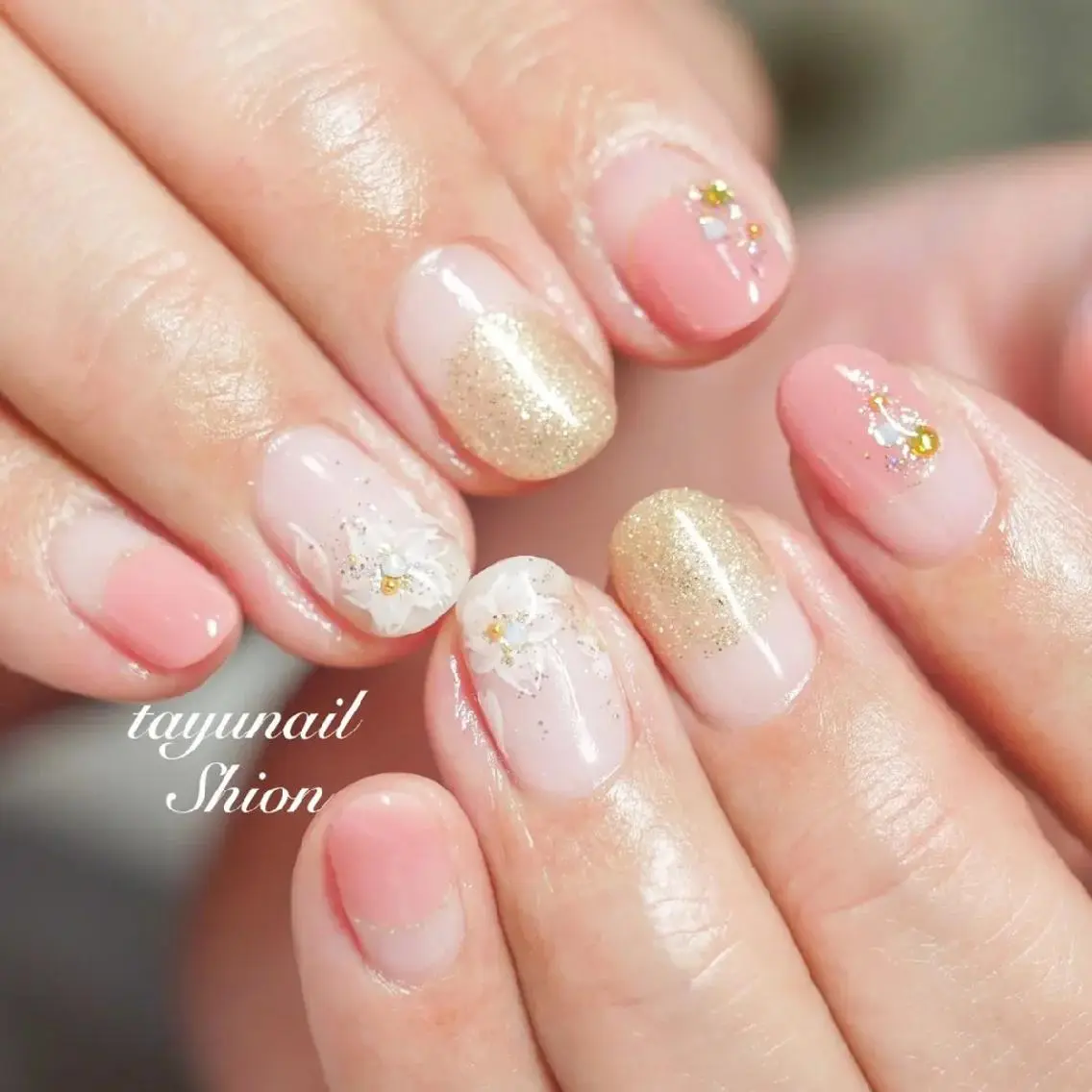ネイル ブルー 桜ネイル ジェルネイル パラジェル 春ネイル ネイルサロン 【たゆnail】のネイルデザイン