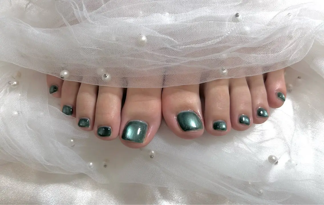 ネイル 長さ出し グラデーション 韓国ネイル ラメ(グリッター) ラメグラデーション フットネイル M2 BEAUTY アスカのネイルデザイン
