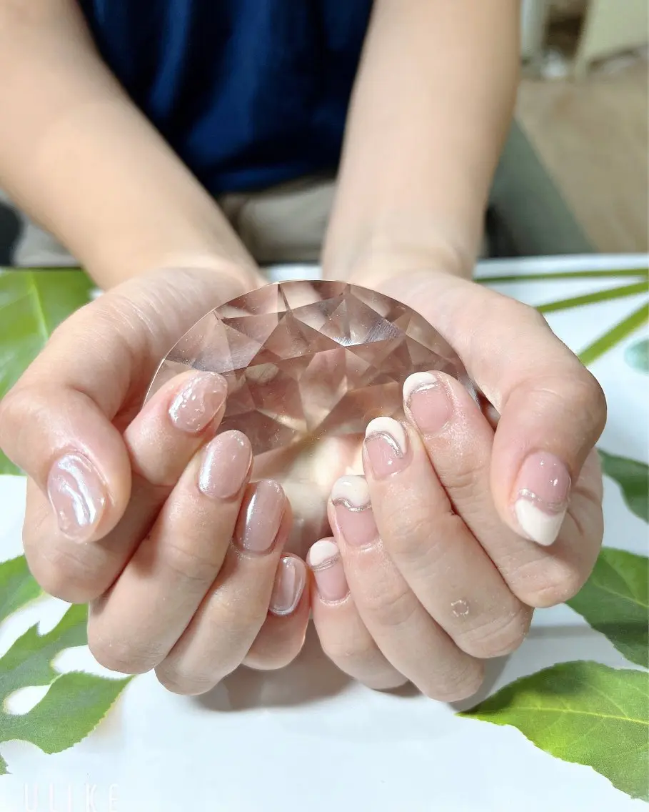 ネイル ニュアンスネイル ハンドネイル 吉野✨ ネイルデザイナー✨のネイルデザイン