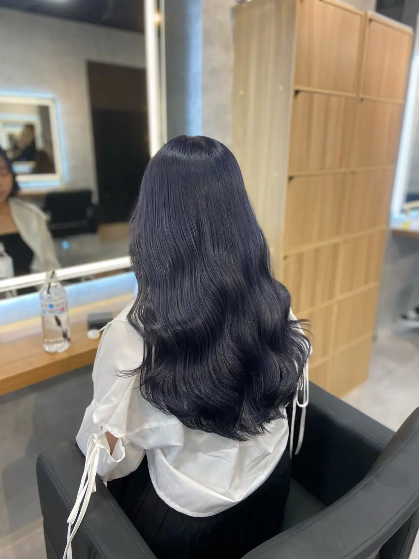 ロング カラー ヘアアレンジ ヘアカラー トリートメント ヘアセット レイヤー×透明感カラ ーHAYATOのヘアスタイル