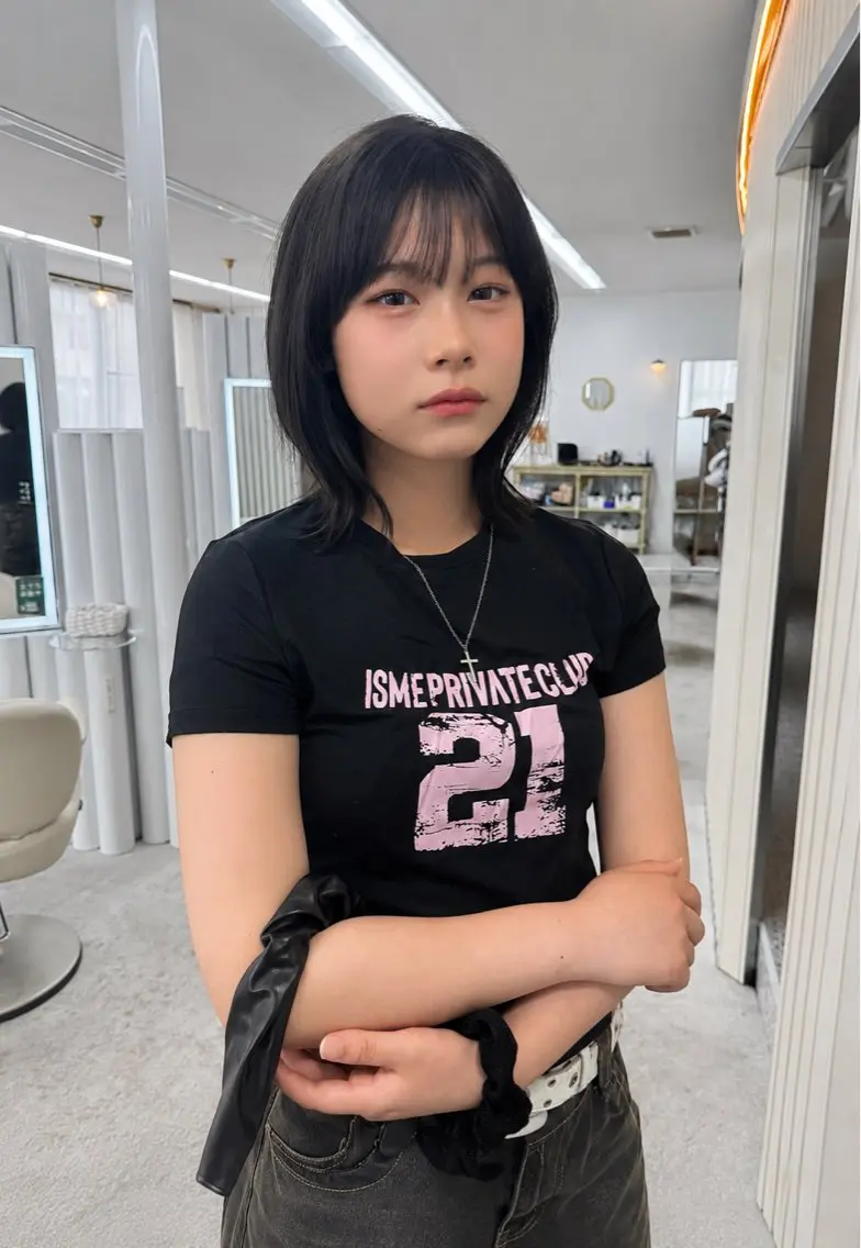 ミディアム ボブ 外ハネヘア カット ヘアカラー トリートメント yuimarl切田 はじめ✨のヘアスタイル