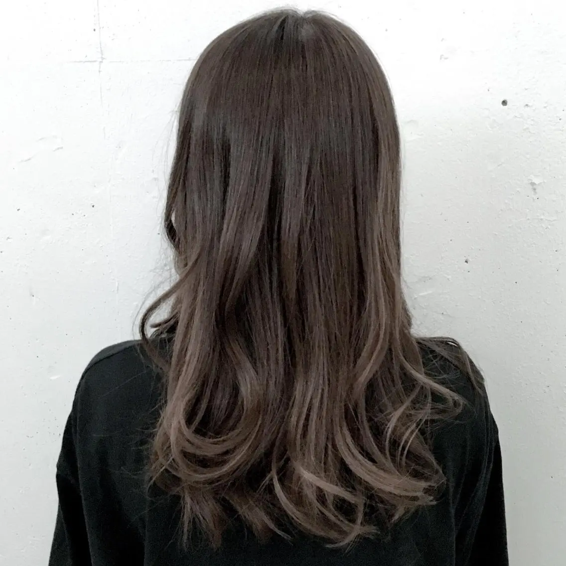 ロング カラー ヘアカラー トミタ アツシのヘアスタイル