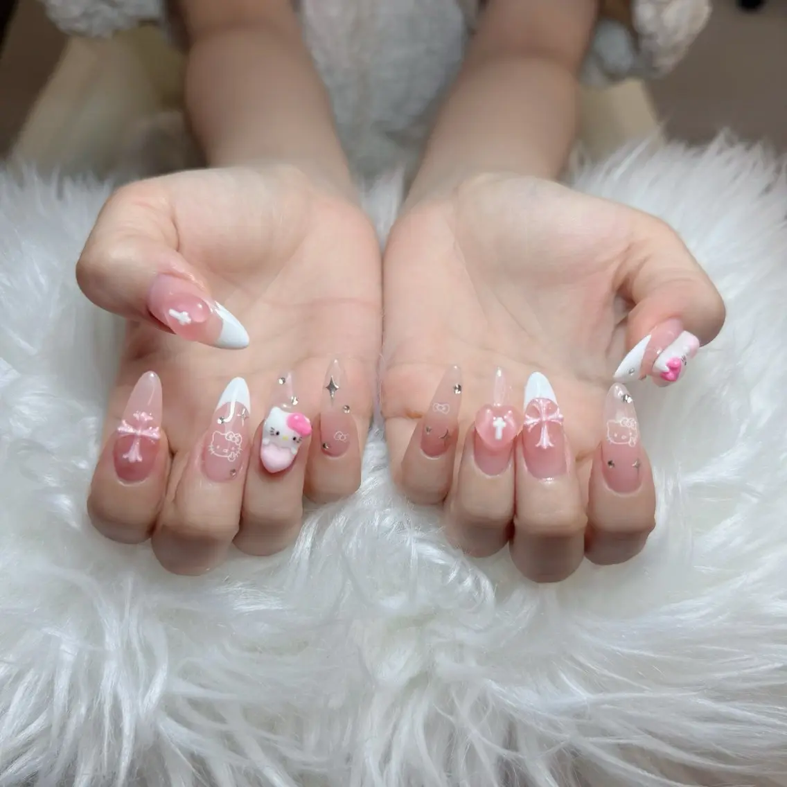 ネイル ジェルネイル 韓国ネイル マグネットネイル ネイルチップ 冬ネイル Lenie Nail Salonのネイルデザイン