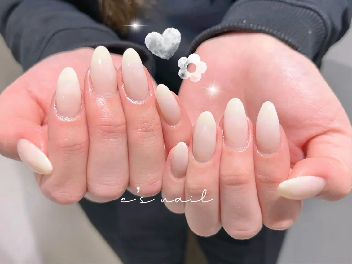 ネイル ハンドネイル ハンドケア e’s nail Lumièreのネイルデザイン