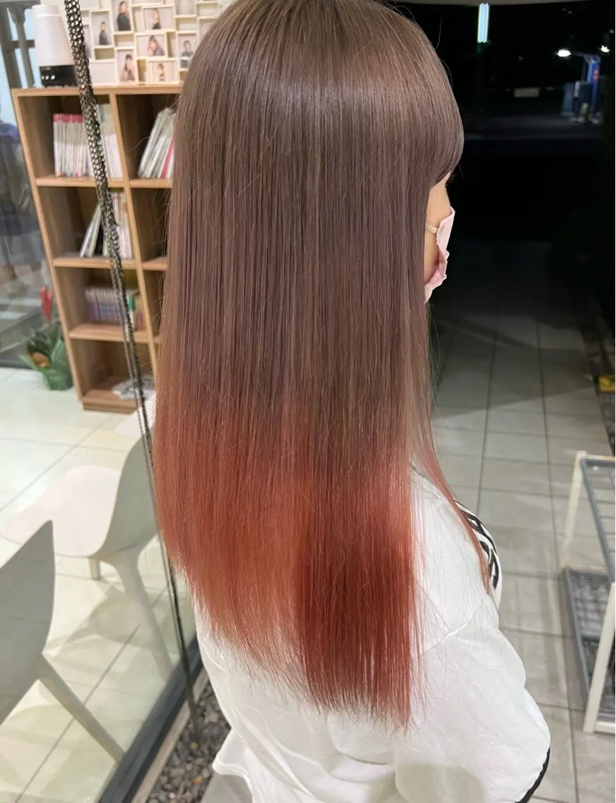 ロング カラー グラデーションカラー 東川口 🌷 MIHO 🌷のヘアスタイル