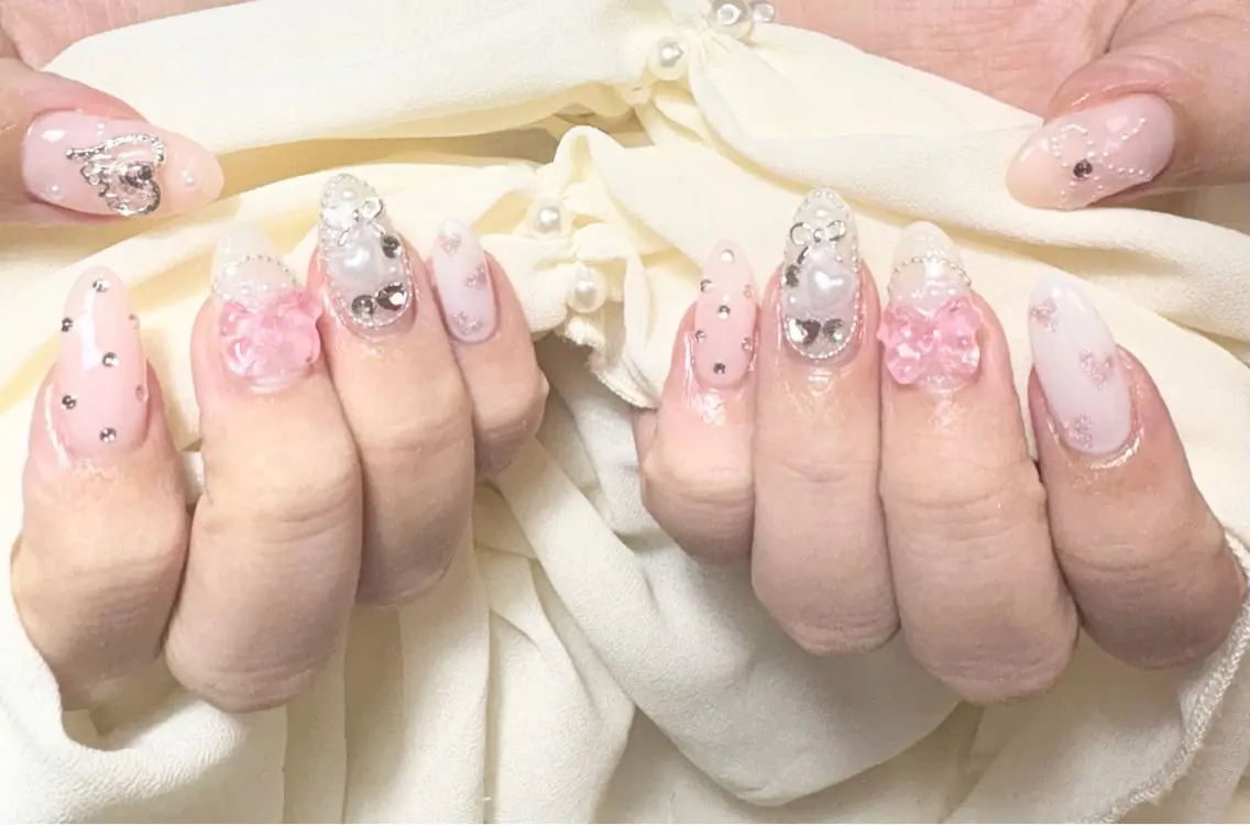 ネイル ドット ハート リボン ハンドネイル ✨韓国✨nail salonLumieのネイルデザイン