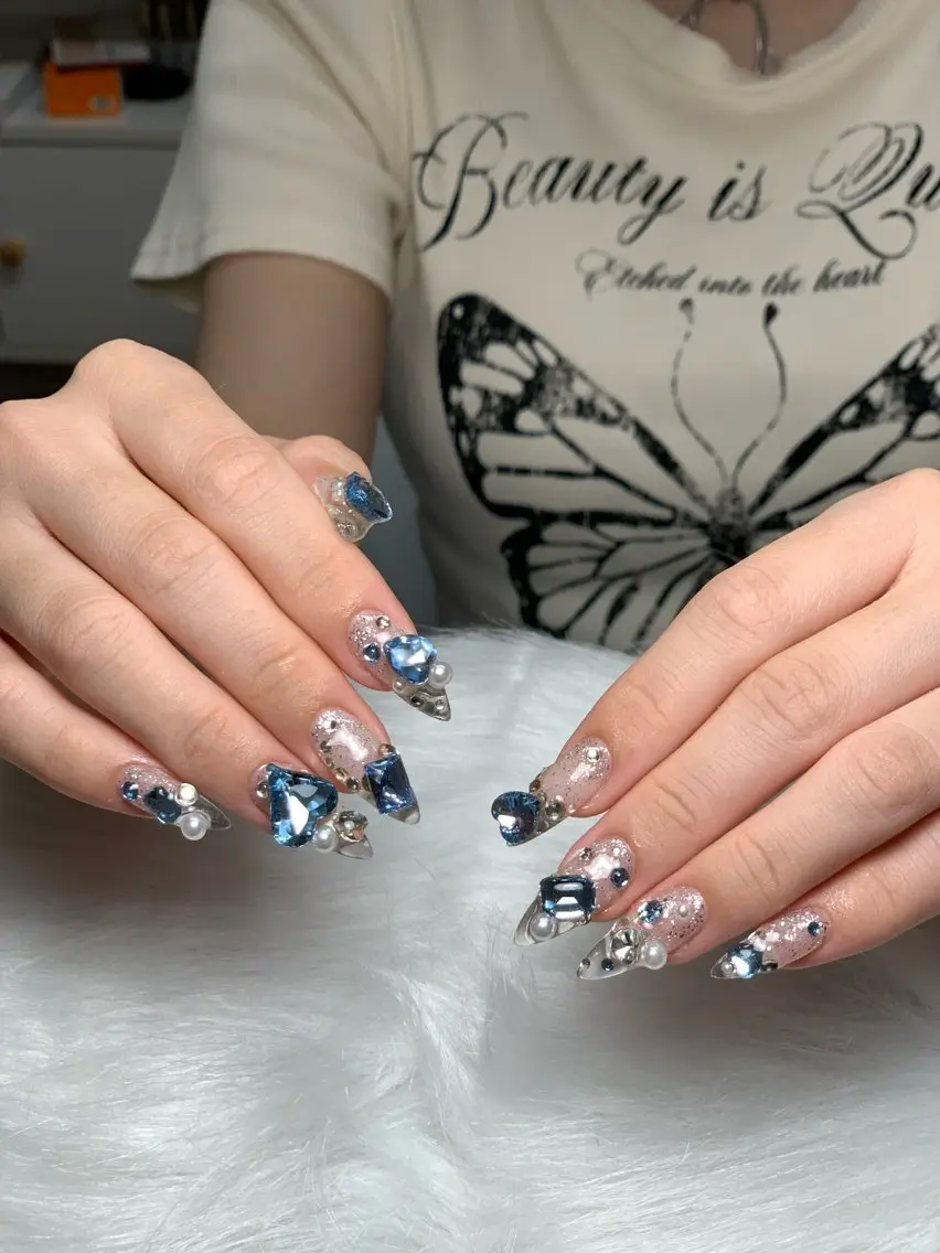 ネイル アートネイル 長さ出し ジェルネイル マグネットネイル ニュアンスネイル ハンドネイル Cloudy Chan Nailのネイルデザイン