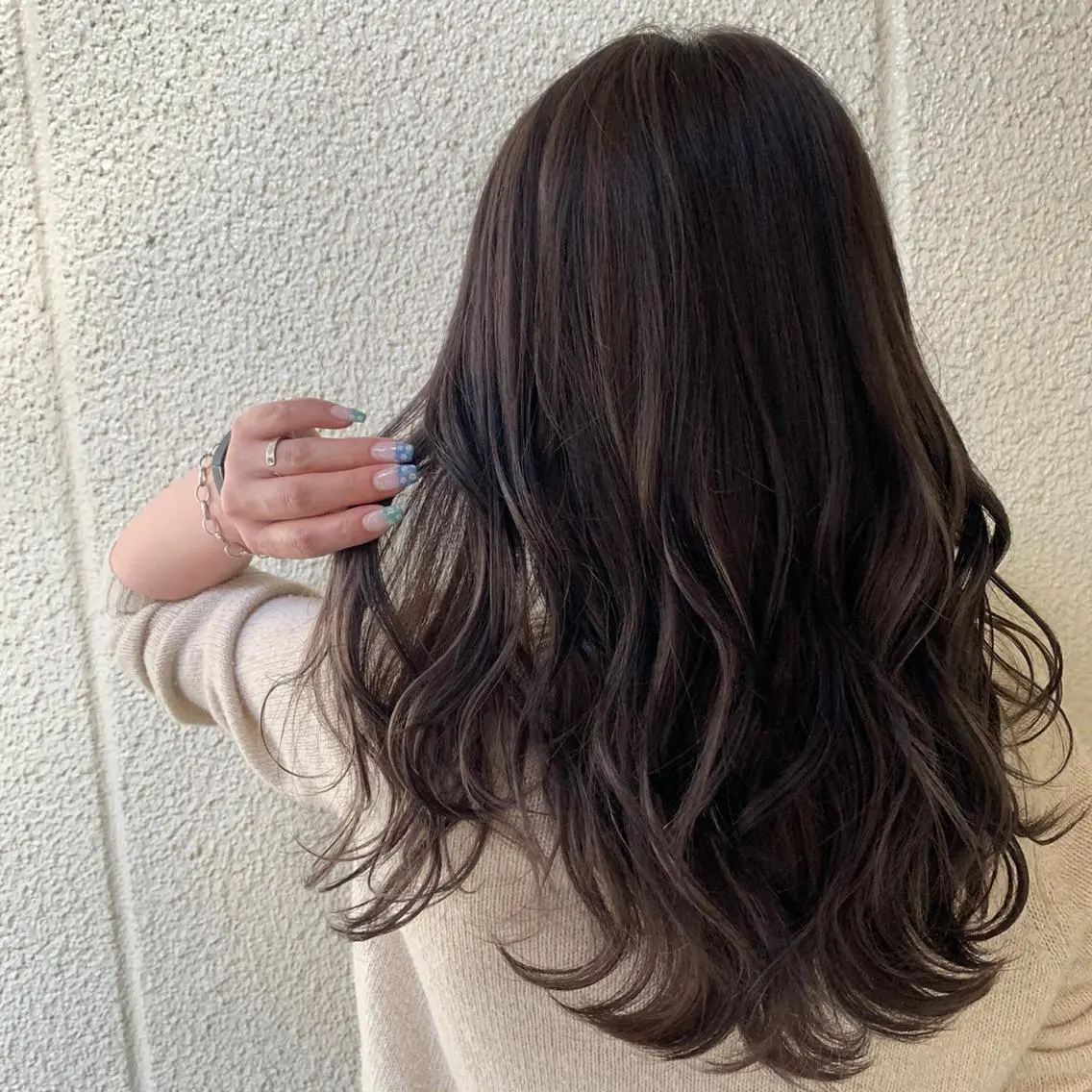 セミロング 🌕透明感カラー @ENTER大名のヘアスタイル