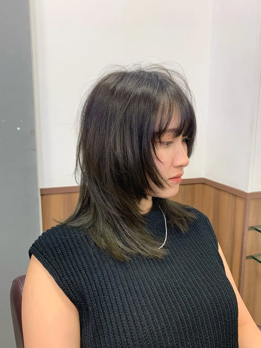 セミロング カット ヘアカラー トリートメント 山口 寛生のヘアスタイル