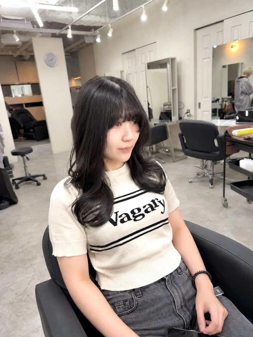 ロング カット ヘアカラー トリートメント 🫧とぅるん艶髪🫧 透明感カラー×猿渡のヘアスタイル