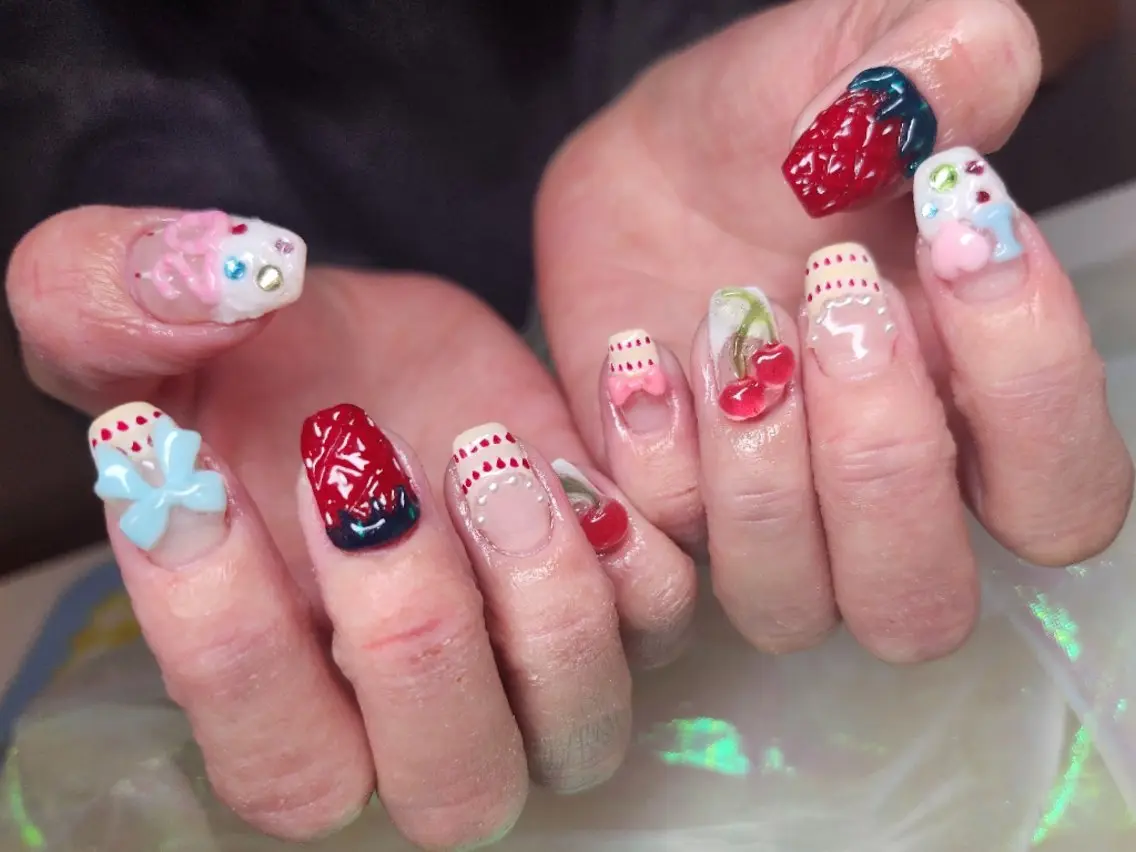 ネイル アートネイル ハンドネイル 💜bora .のネイルデザイン