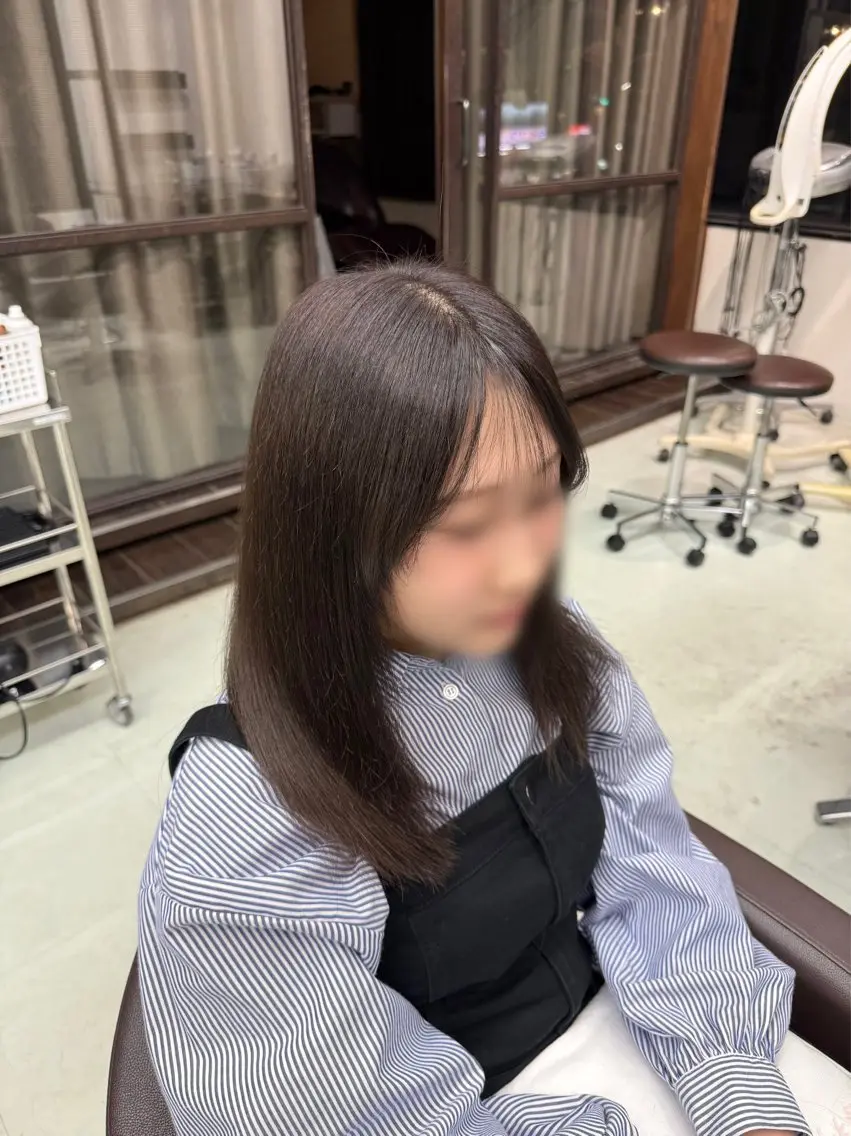 ミディアム 新井優馬|縮毛矯正/ 地毛風ストレートのヘアスタイル