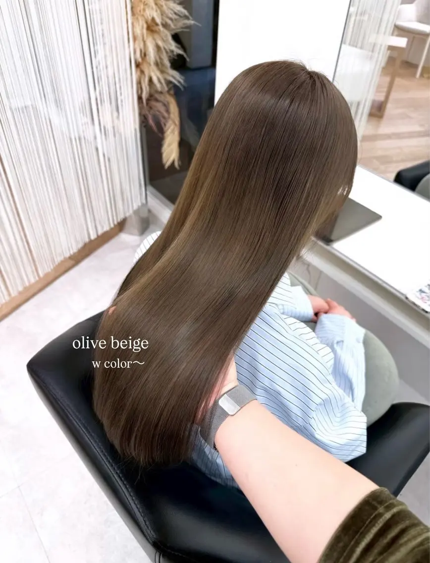 ロング カラー ベージュカラー 透明感カラー ダブルカラー オリーブベージュ Parve Mix/ 平 奈果🎀のヘアスタイル