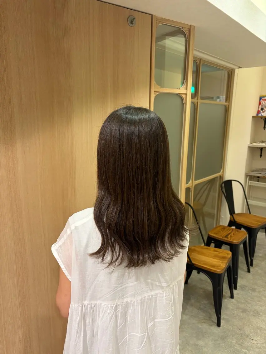 ミディアム RosierBleu 中山のヘアスタイル