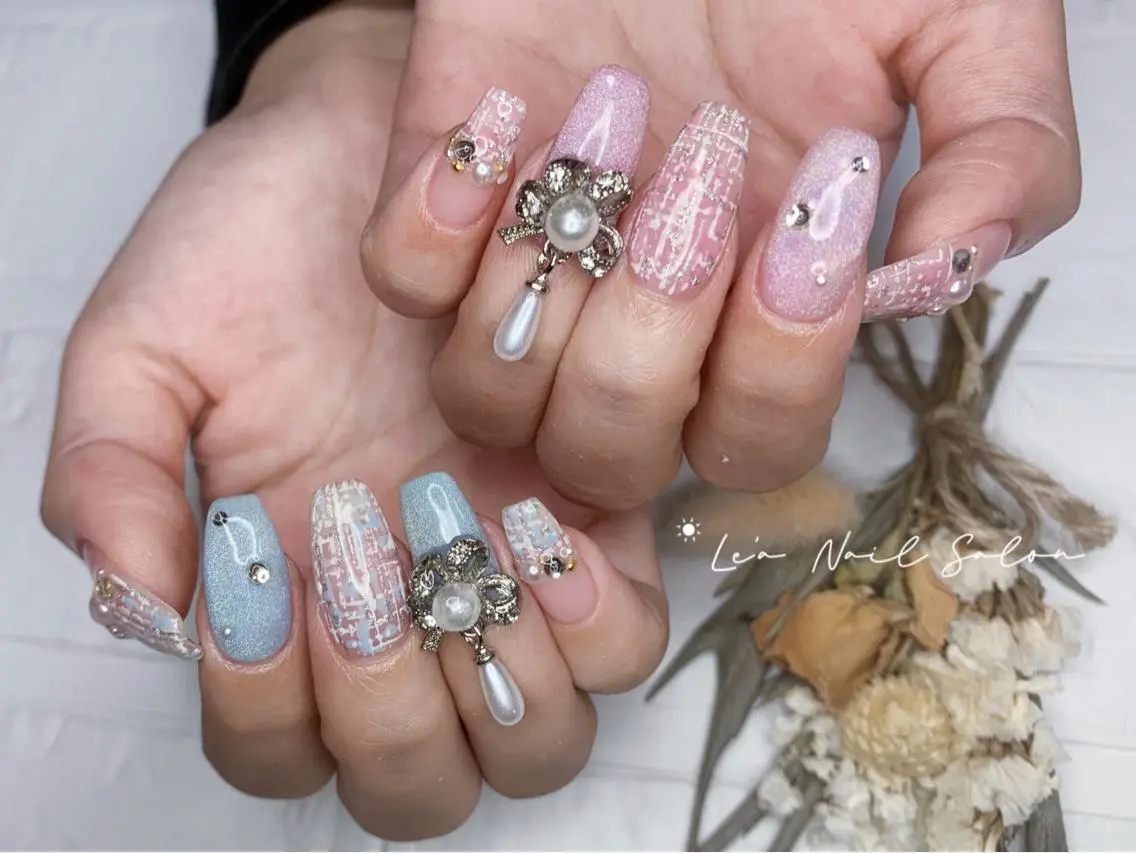 ショート カラー ネイル Le’a NailSalonのネイルデザイン