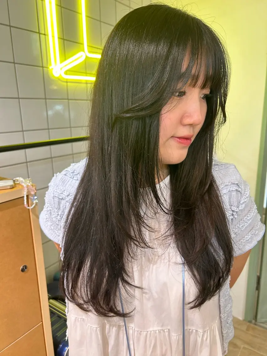 ロング レイヤーカット カット トリートメント LUVISM新潟🎀 透明感カラー/ミユのヘアスタイル