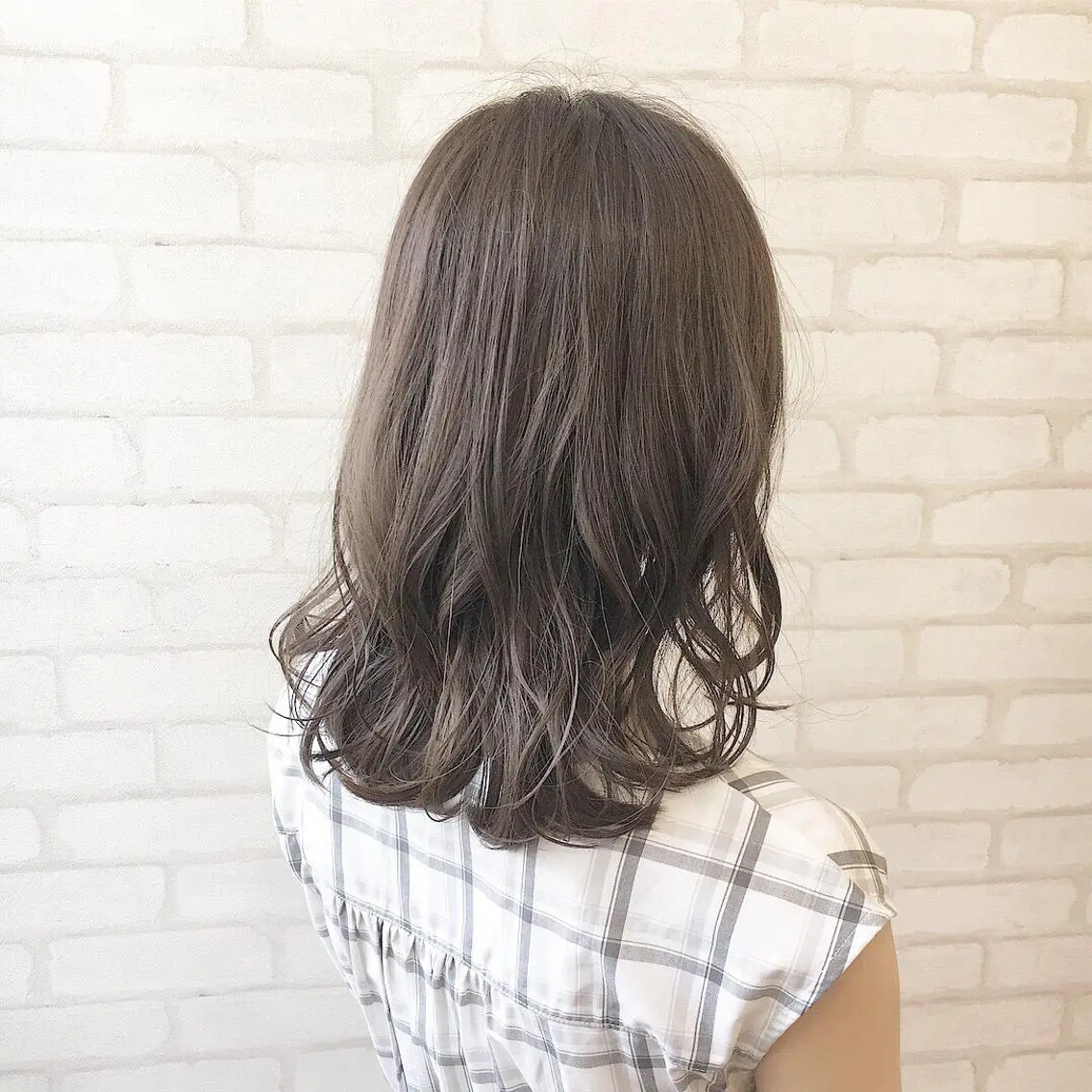 ミディアム ミヤザキ タクトのヘアスタイル