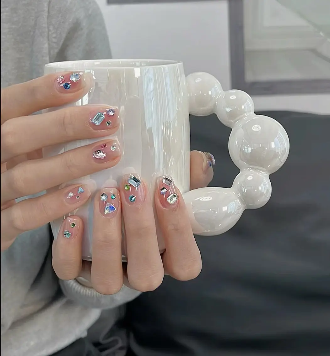 ネイル ハンドネイル 🎀 NaNa_nailのネイルデザイン
