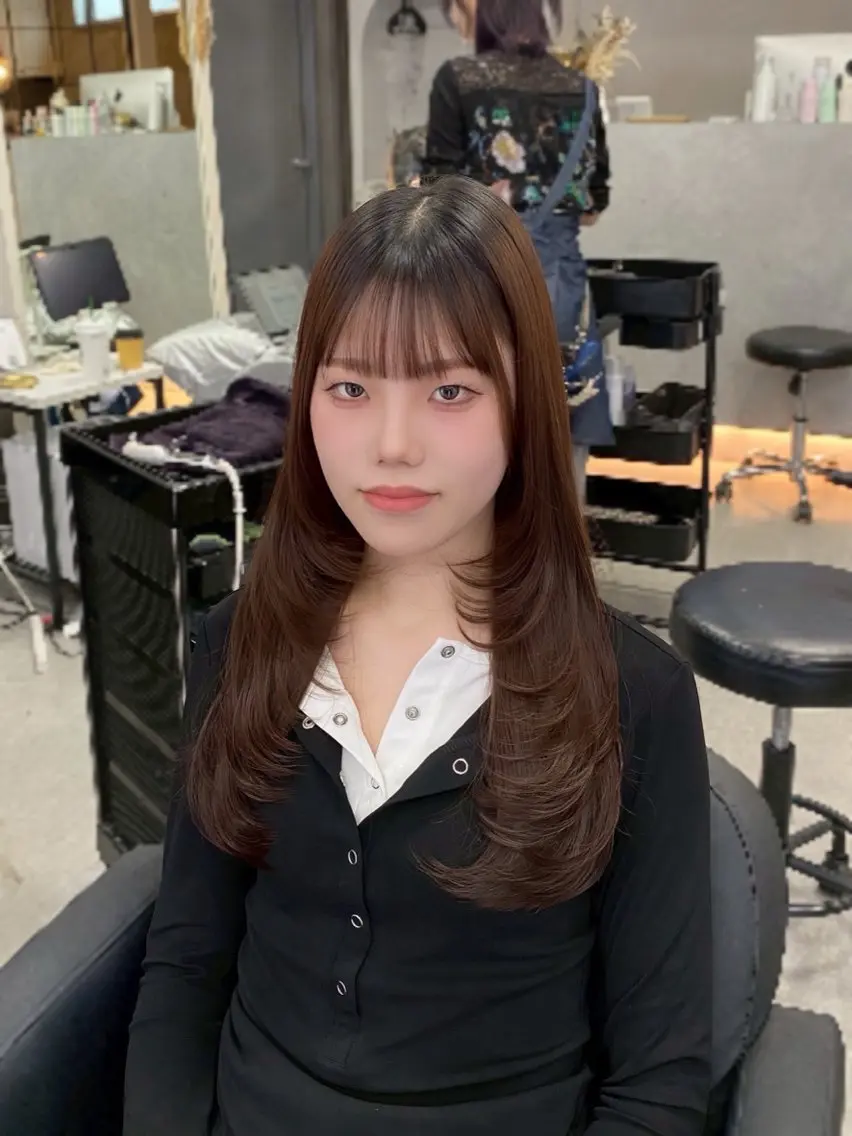 ロング 顔まわりレイヤー 顔周りカット ハッシュカット ハイレイヤー 髪質改善 XELM高崎 🤍Kyokaのヘアスタイル