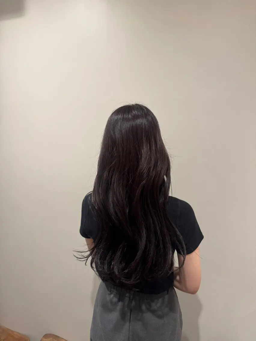 カラー ヘアカラー 櫻木 志穏のヘアスタイル